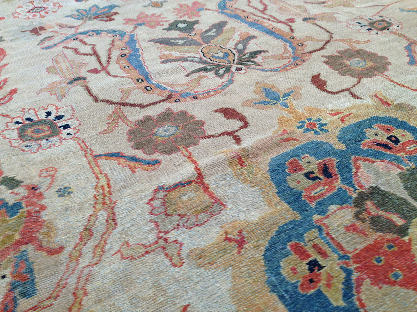 Antique sultan abad Carpet - # 40205