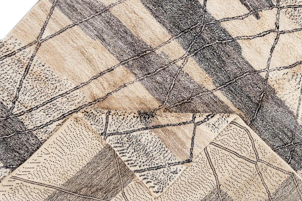Vintage moroccan Carpet - # 54315