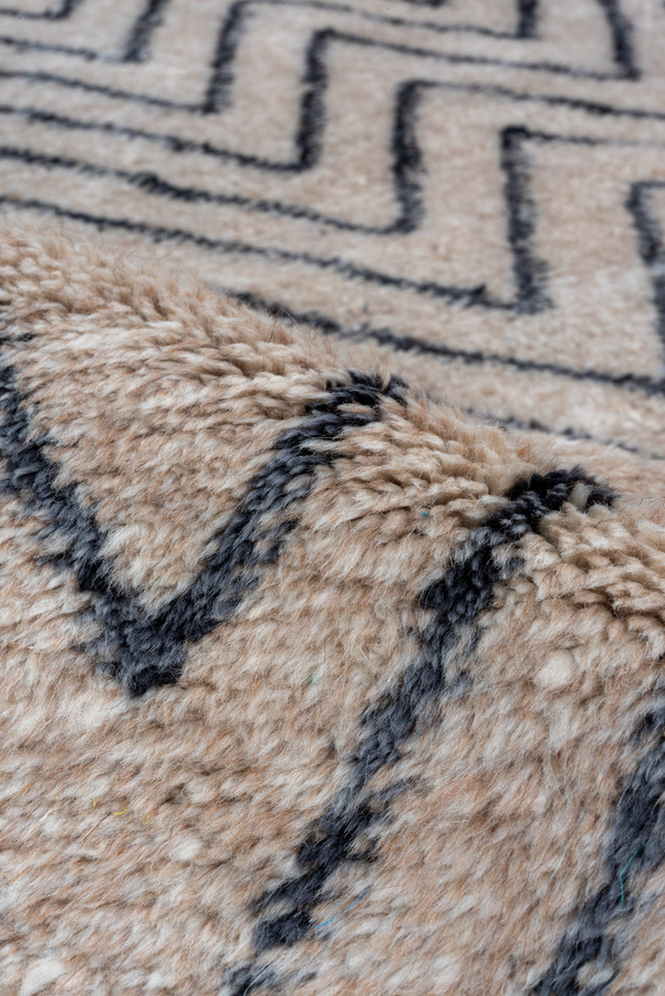 Vintage moroccan Carpet - # 56237