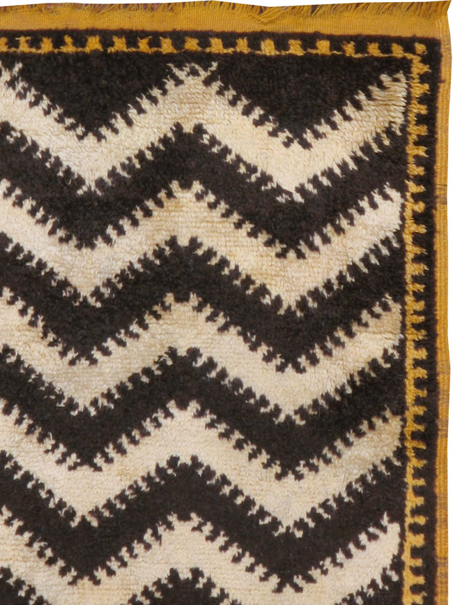 Vintage moroccan Rug - # 57534