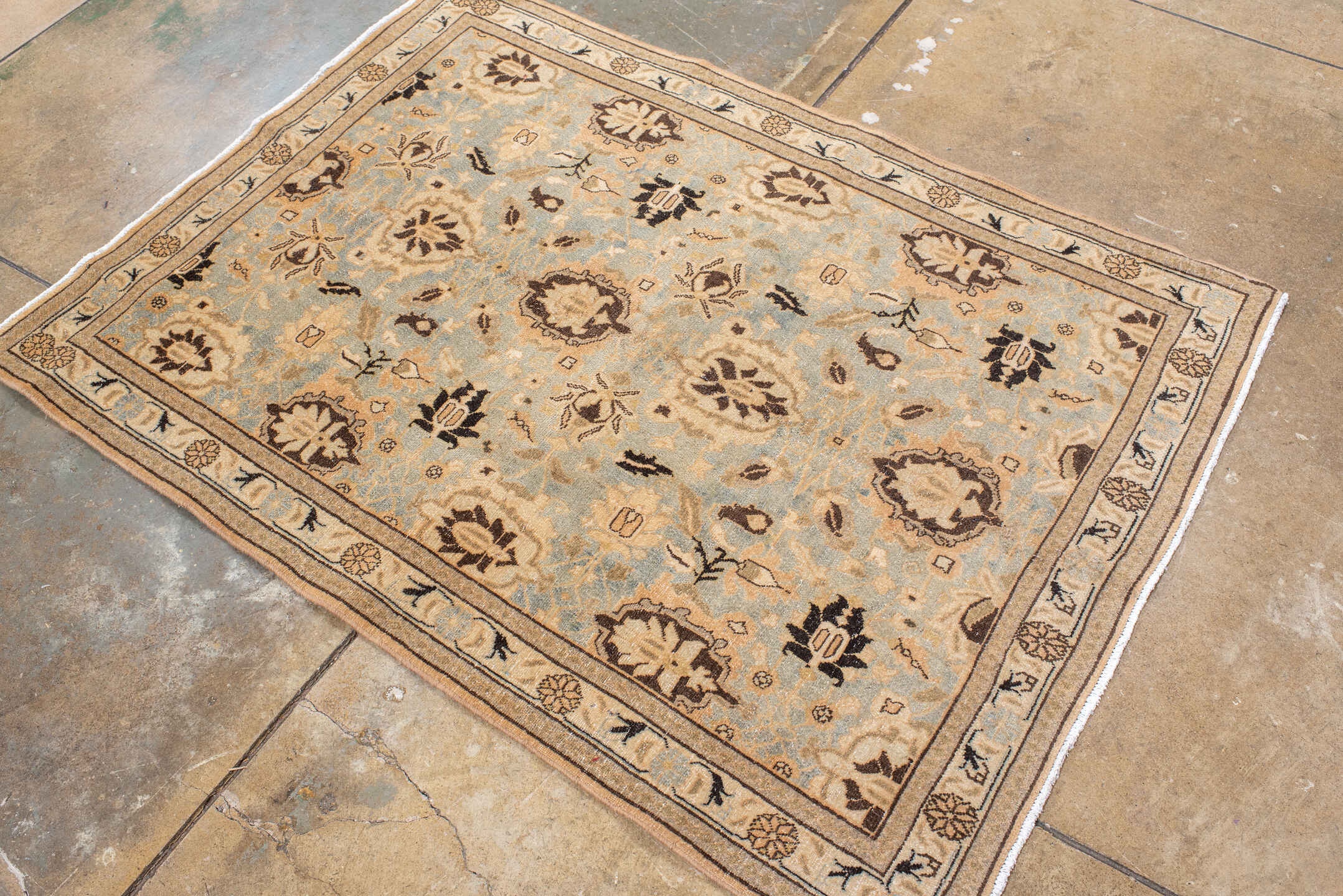 varamin Rug - # 125480