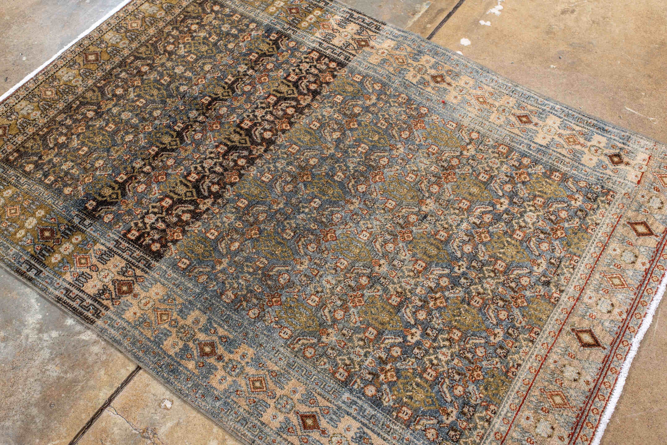 senne Rug - # 125543