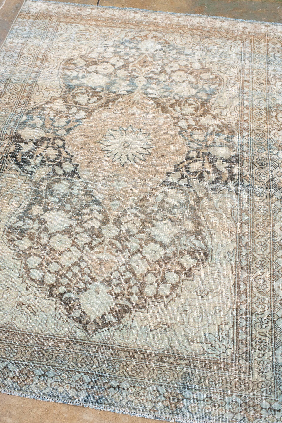 mahal Rug - # 125786
