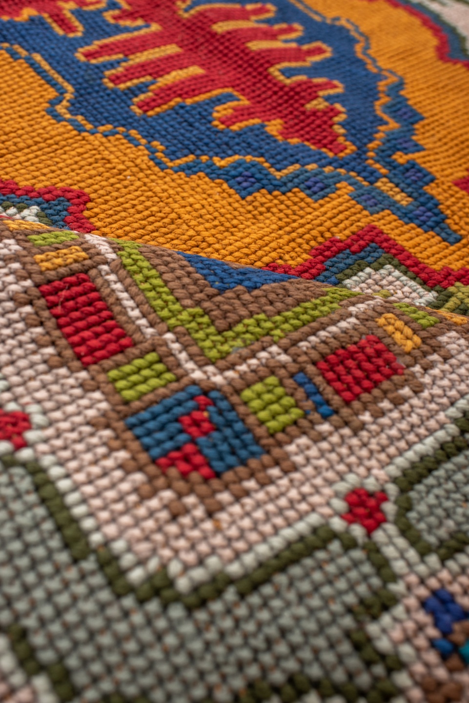 needlepoint Rug - # 125840