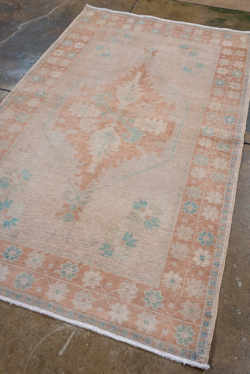 oushak Rug - # 126032