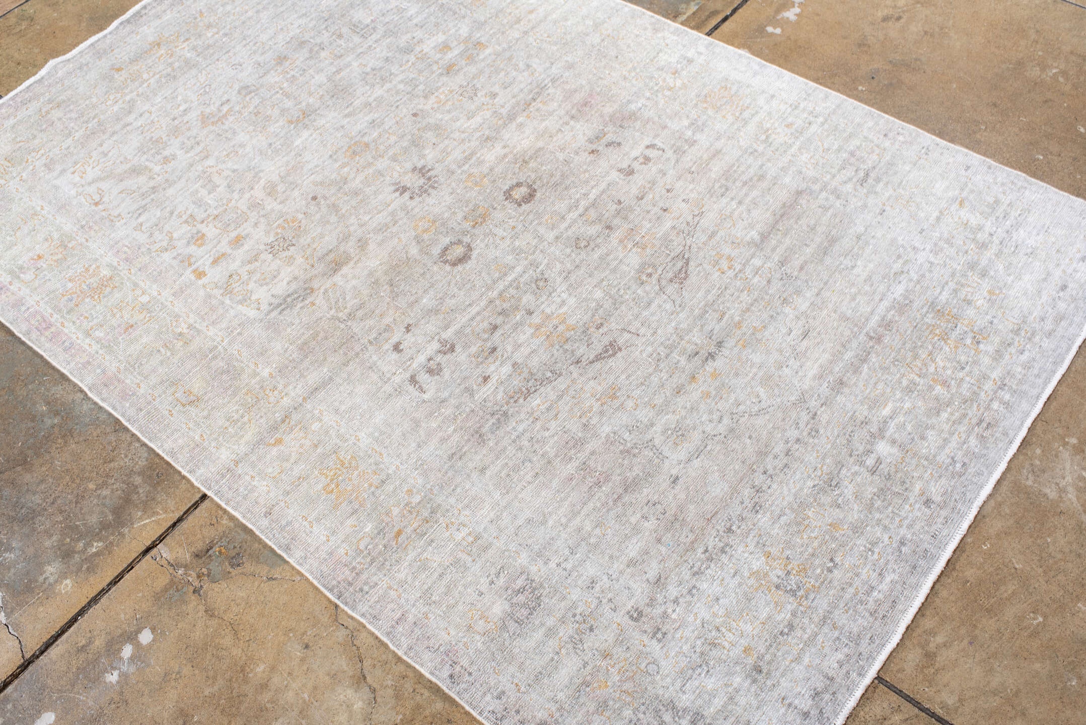 kaisary Rug - # 126054