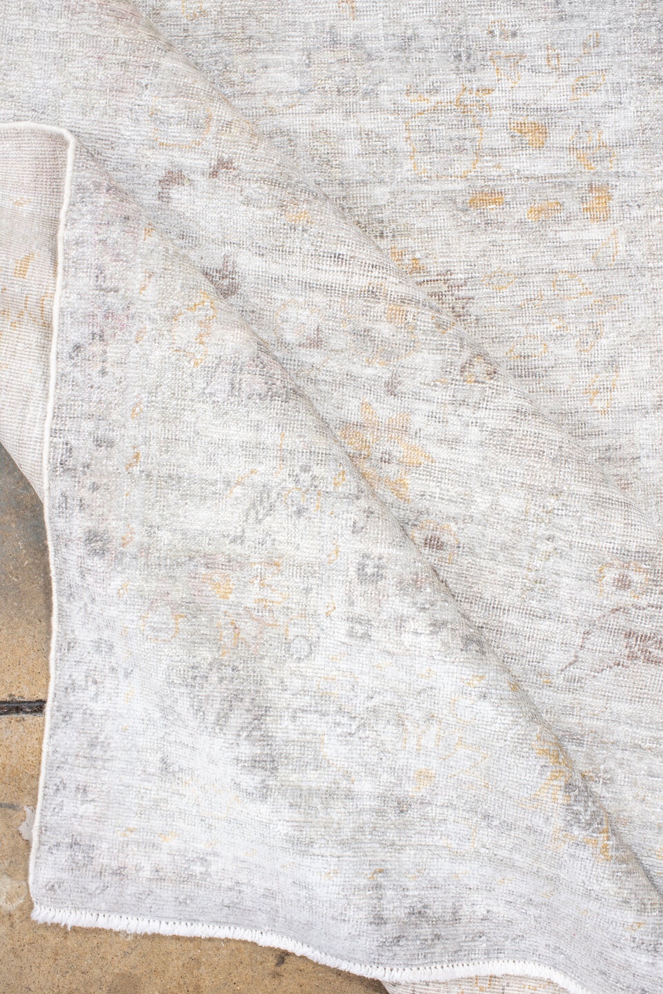 kaisary Rug - # 126054