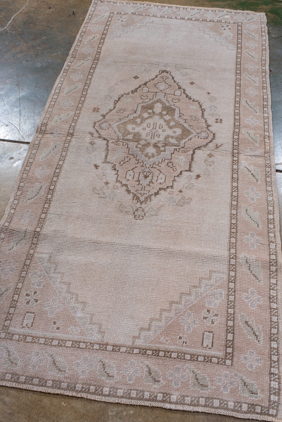oushak Rug - # 126176