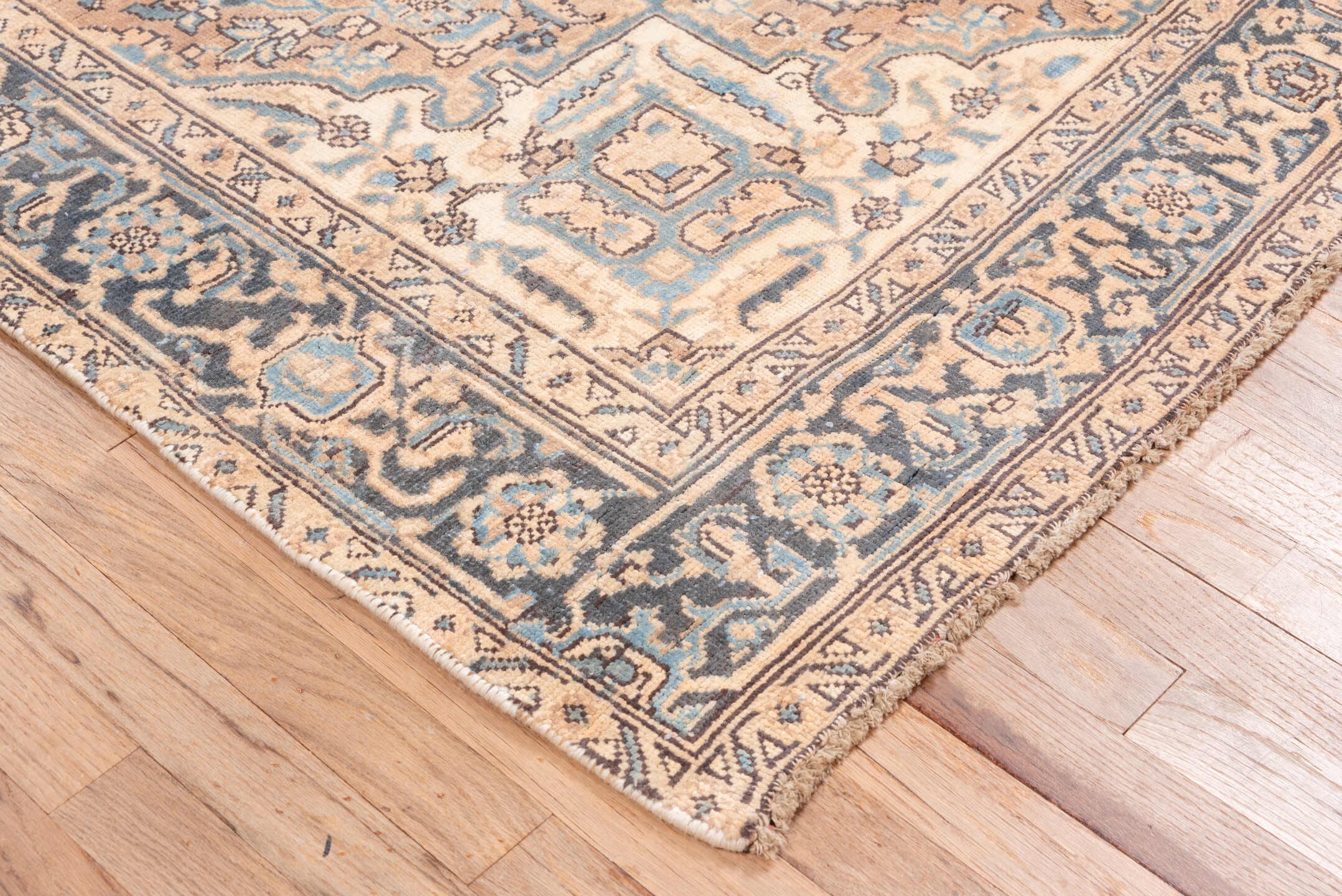 heriz Rug - # 126239