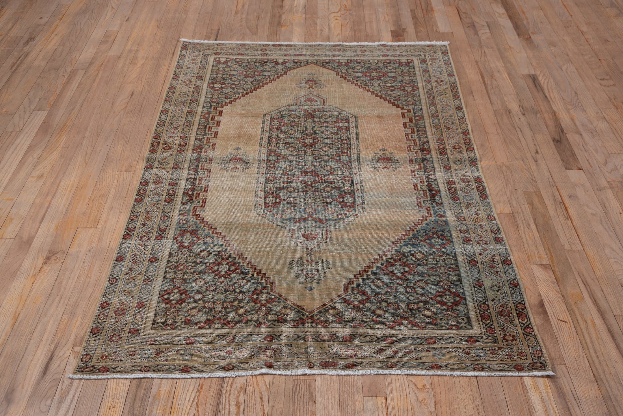far.sarouk Rug - # 126347