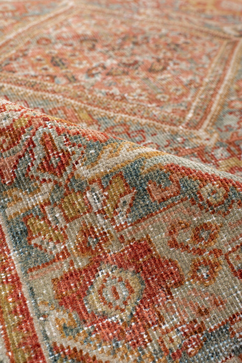 mahal Rug - # 126419