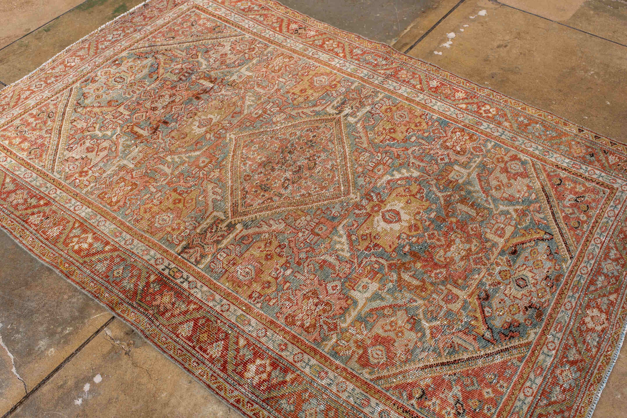 mahal Rug - # 126419