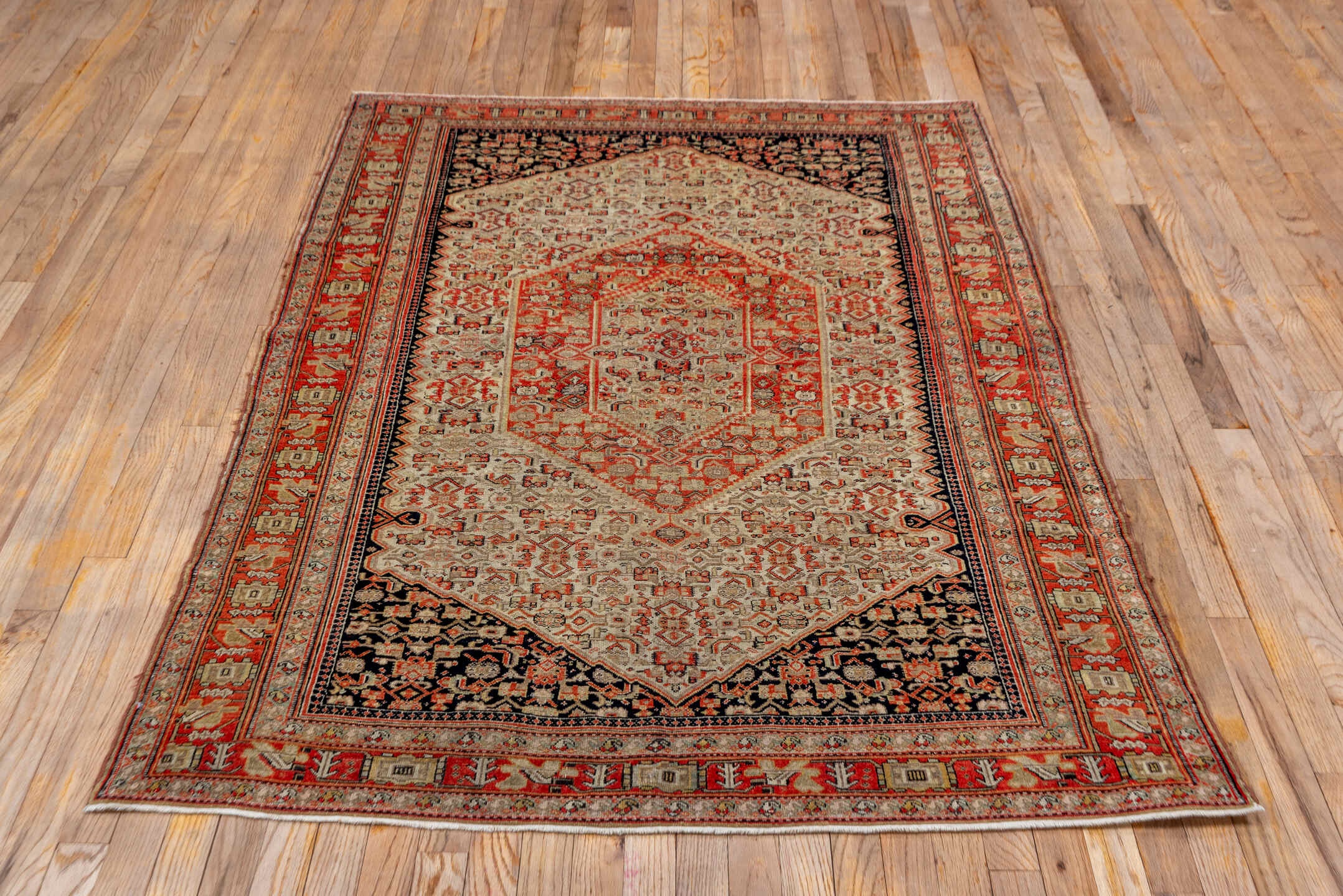 senne Rug - # 126499