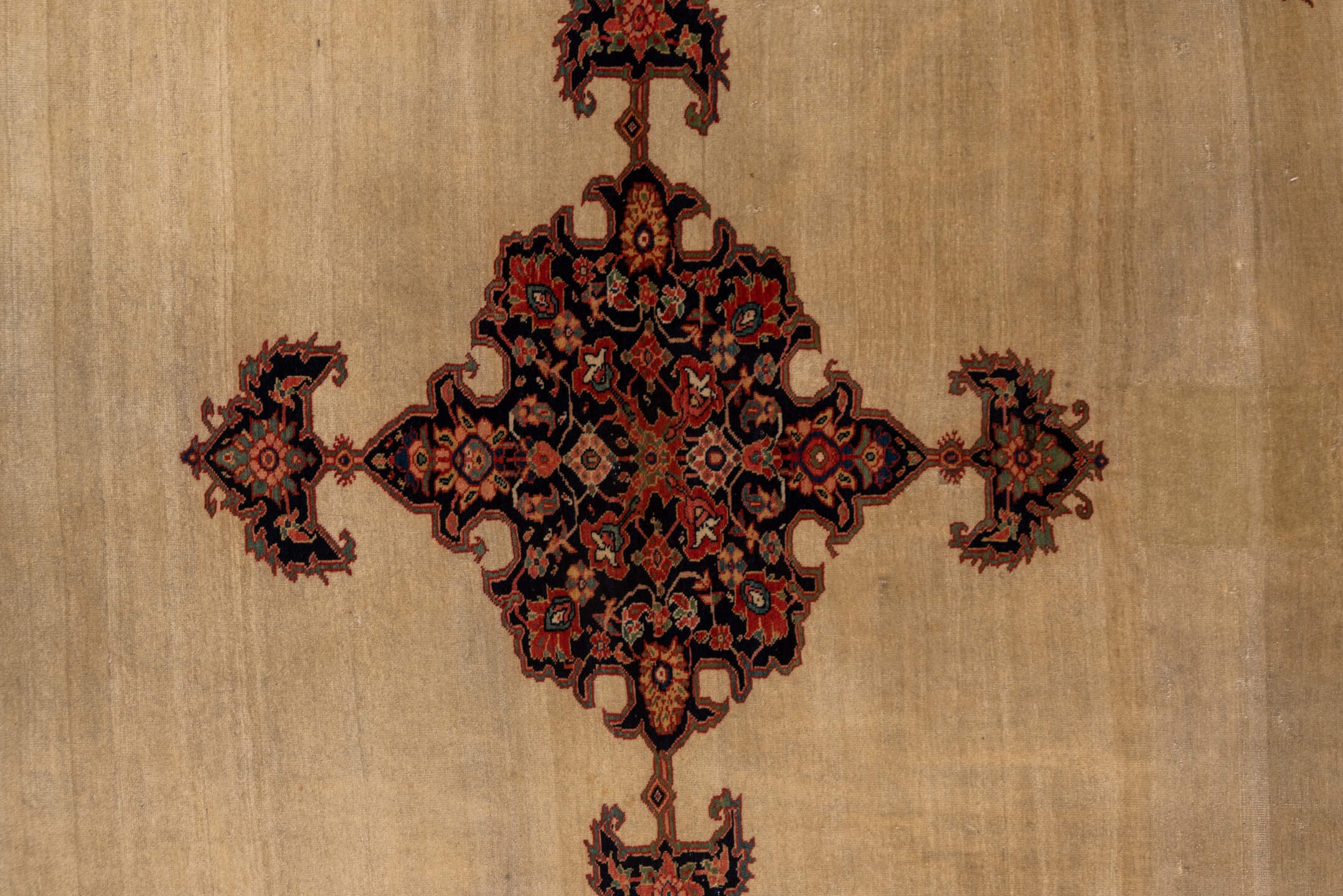 far.sarouk Rug - # 126509