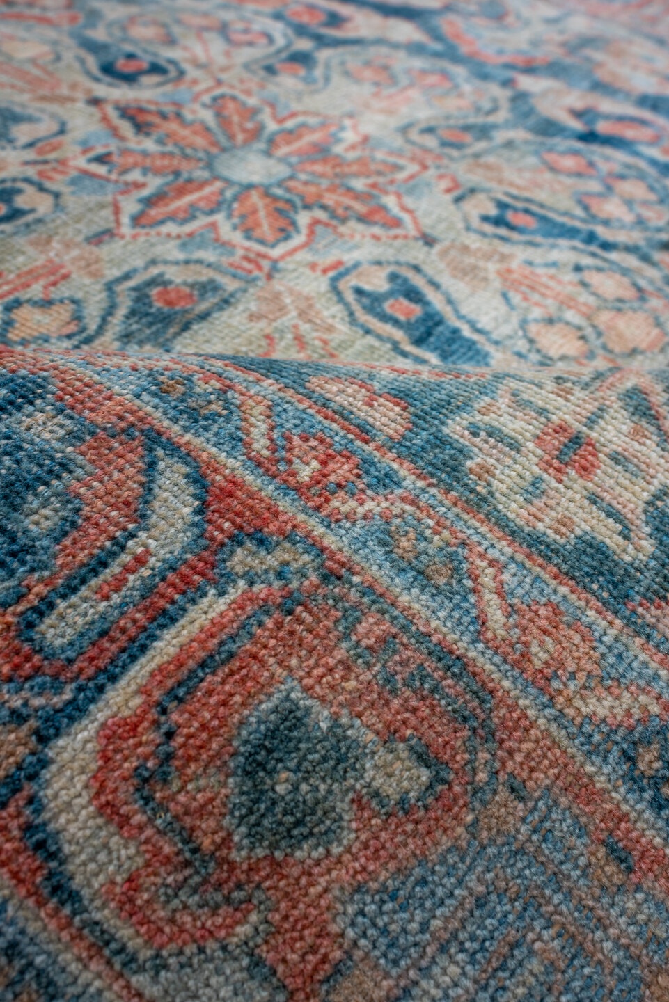 mahal Rug - # 126819