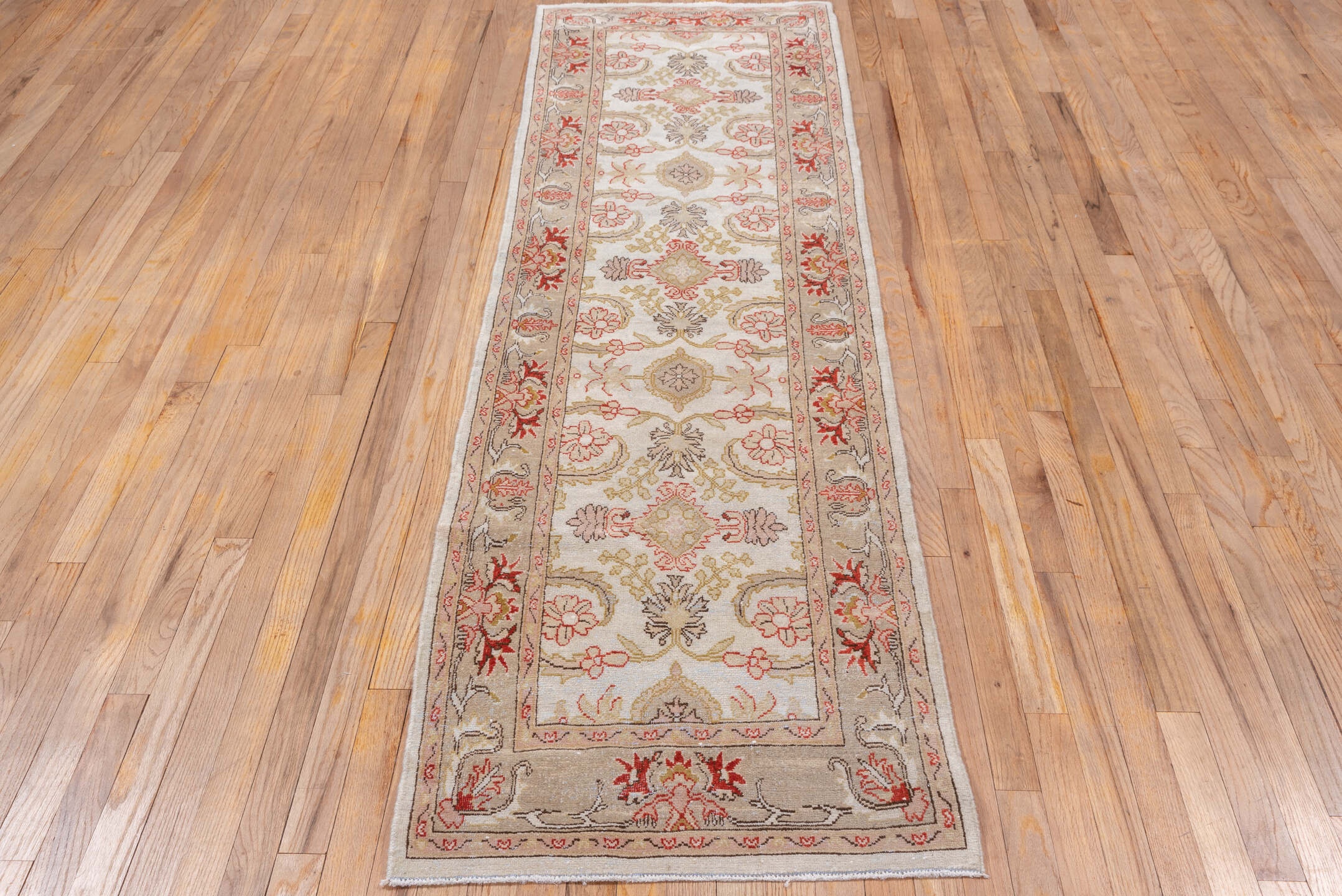 tabriz Runner - # 127718