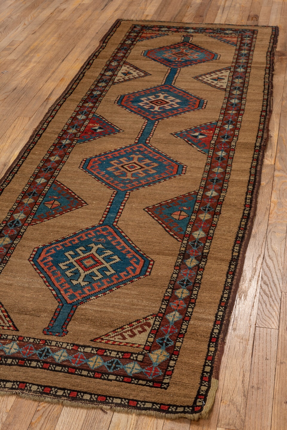 cam hamadan Runner - # 127915