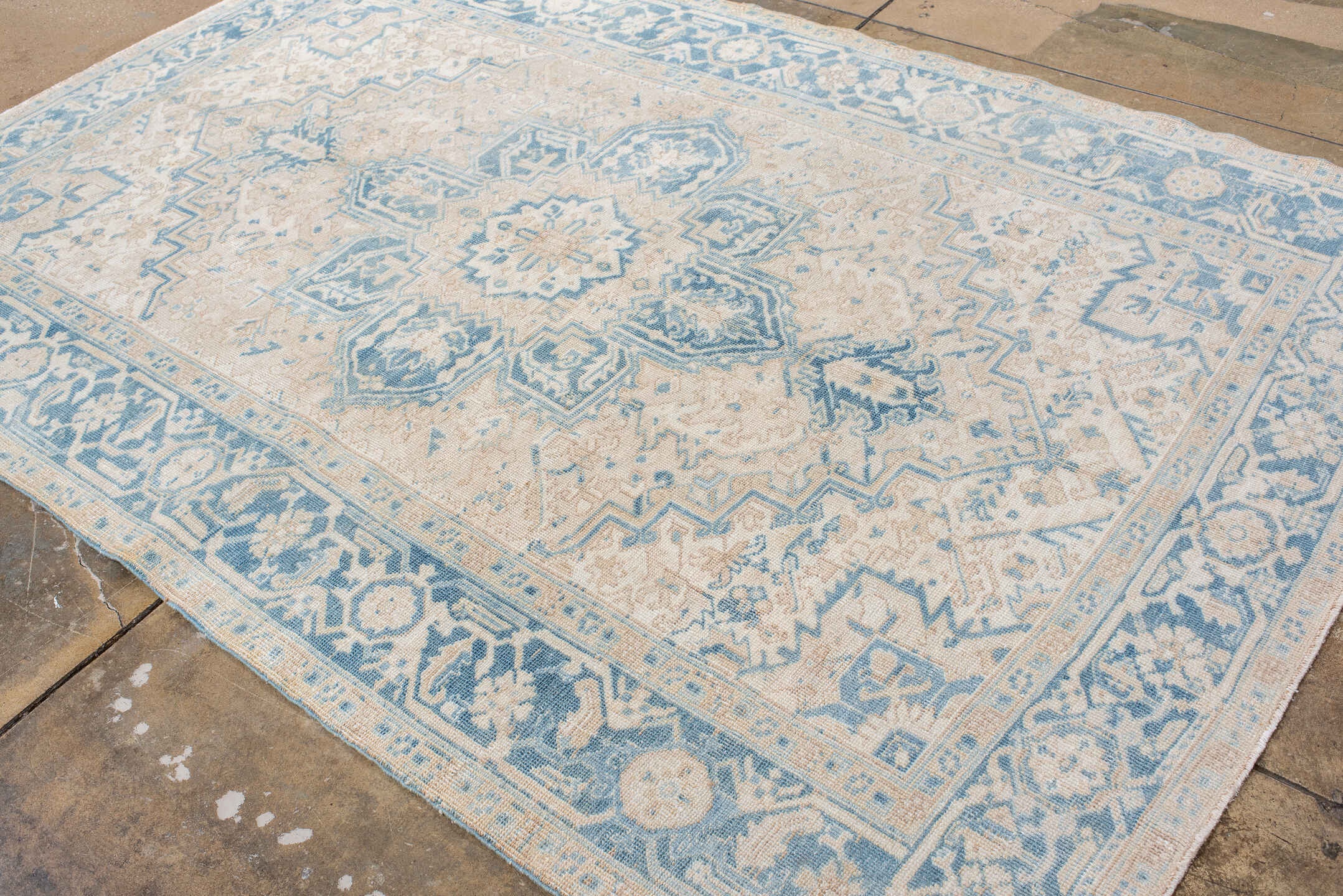 heriz Rug - # 127972