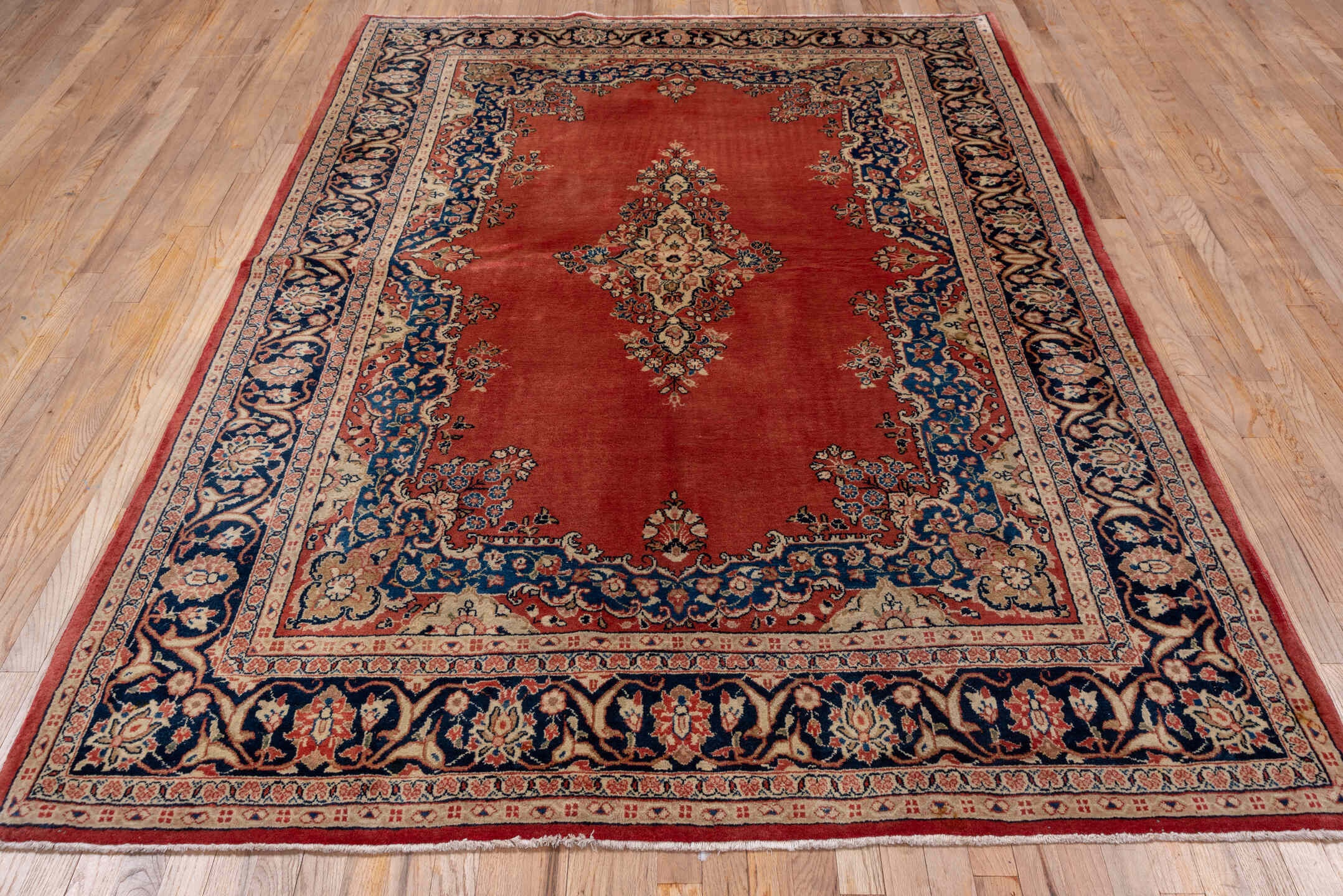 sarouk Rug - # 128068