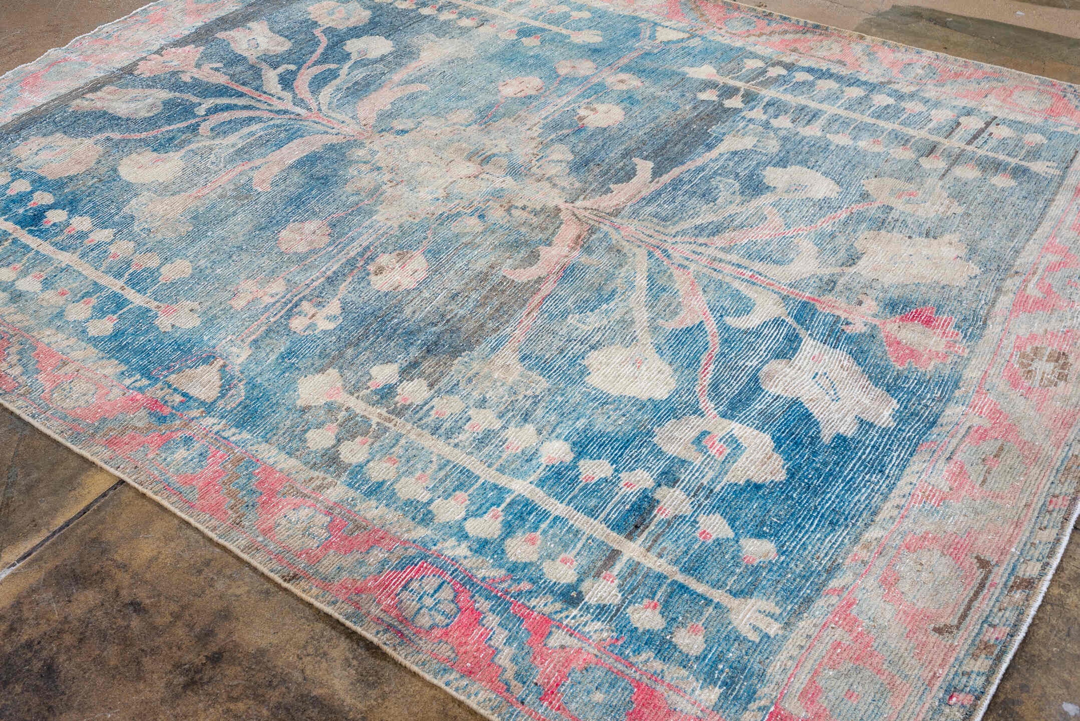 lilian Rug - # 128200