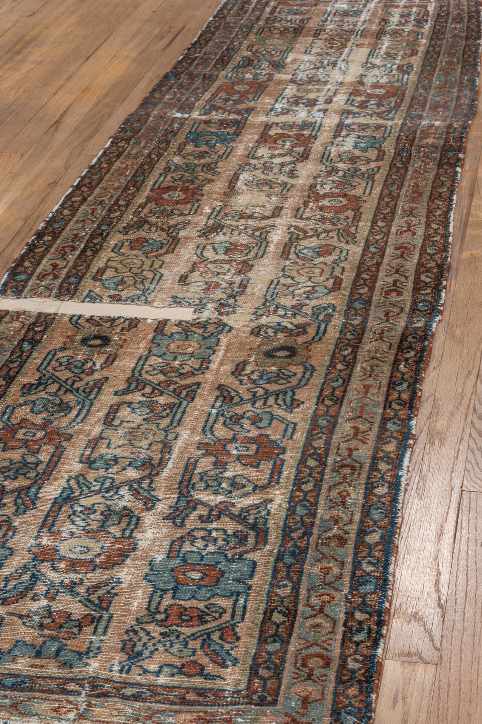 lilian Runner - # 128295