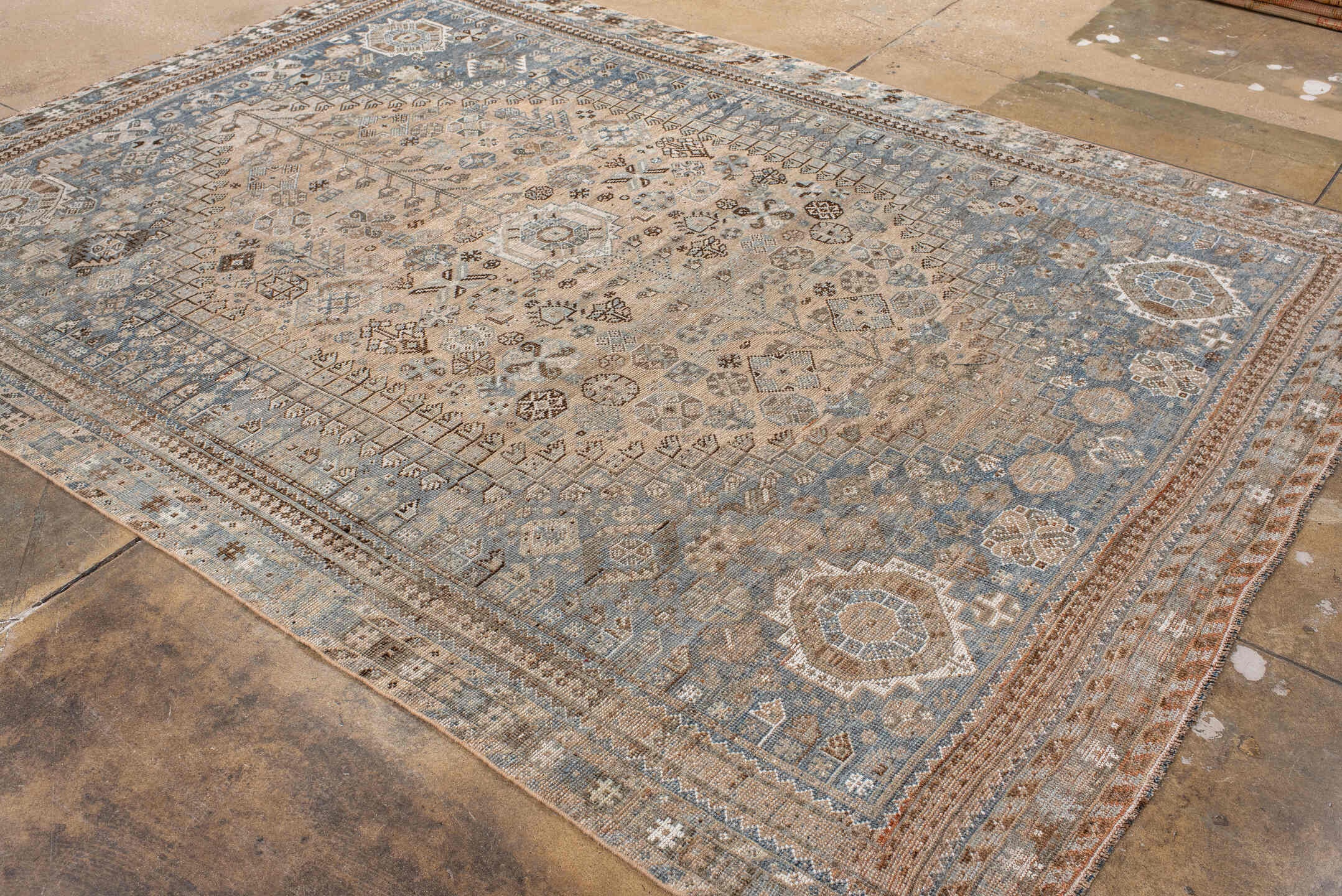 shiraz Rug - # 128501