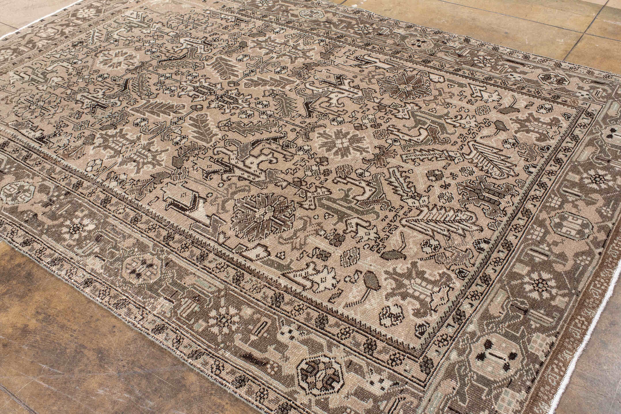 heriz Rug - # 128558