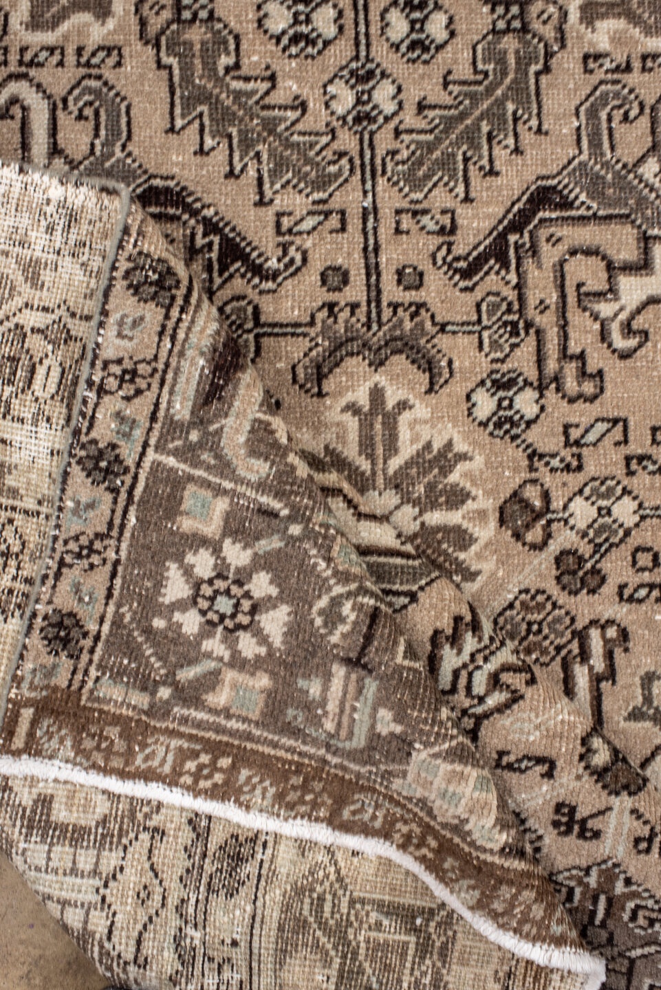 heriz Rug - # 128558