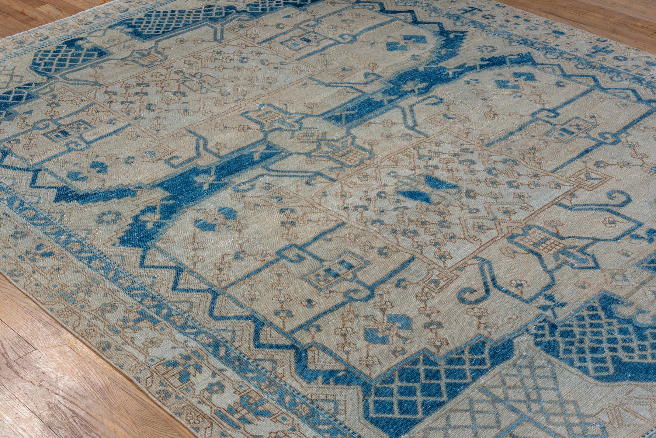 baktiary Carpet - # 128736