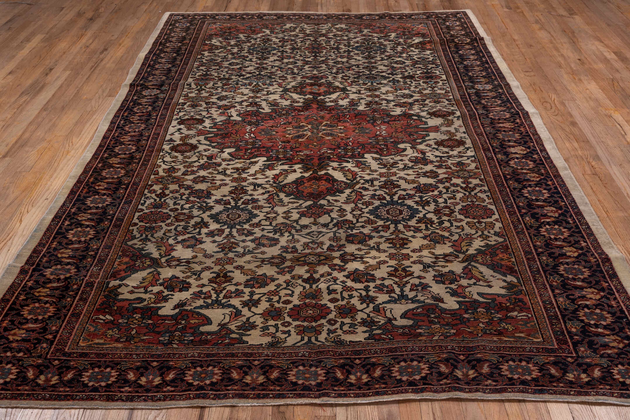 far.sarouk Carpet - # 129017
