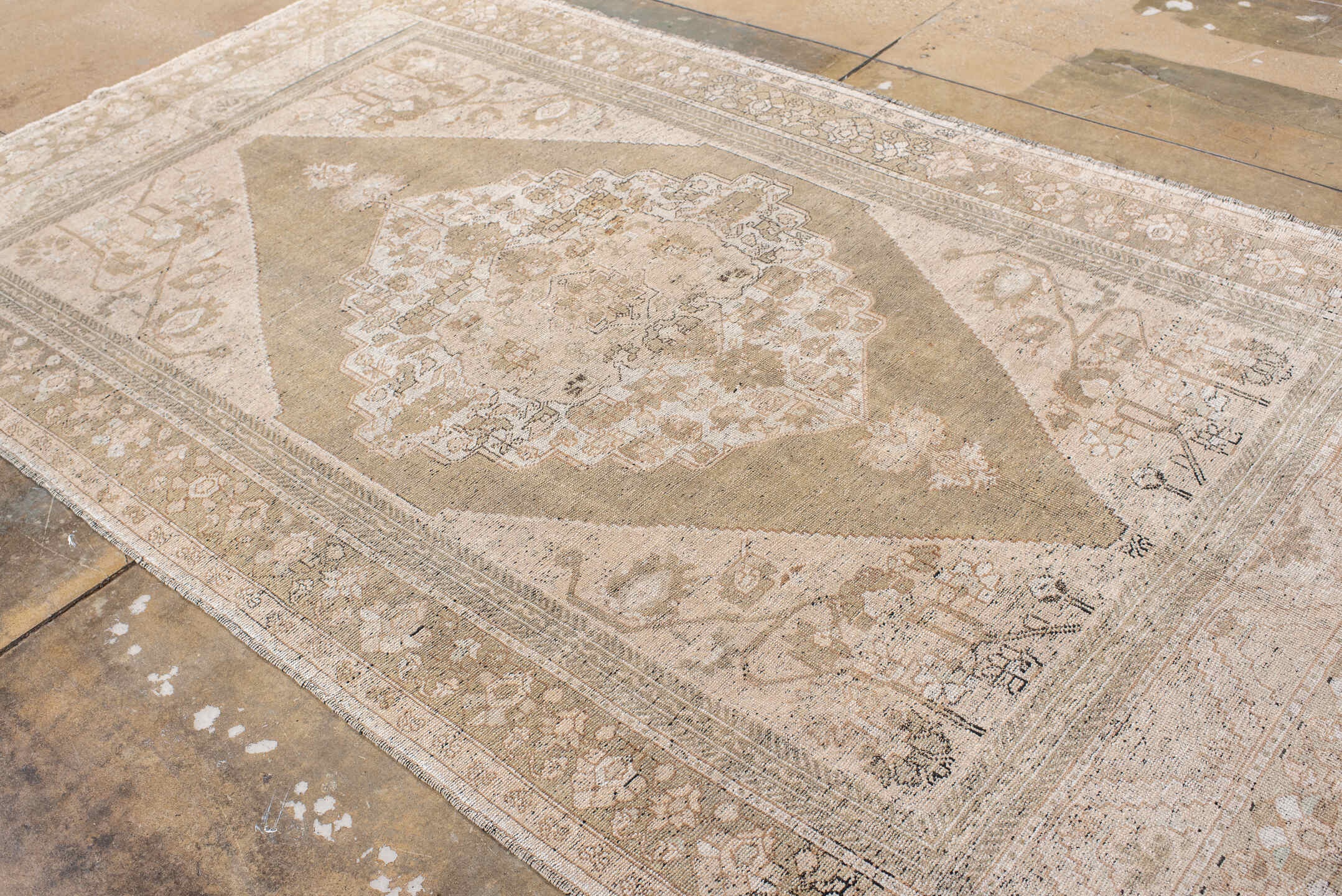 oushak Rug - # 129028