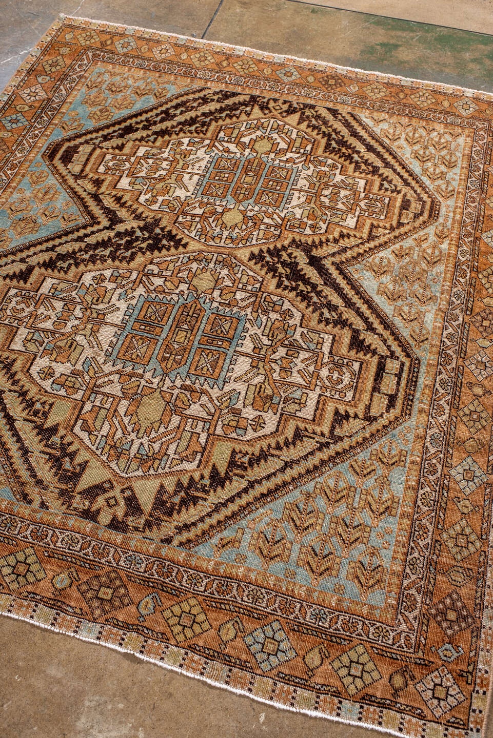 afshar Rug - # 125823