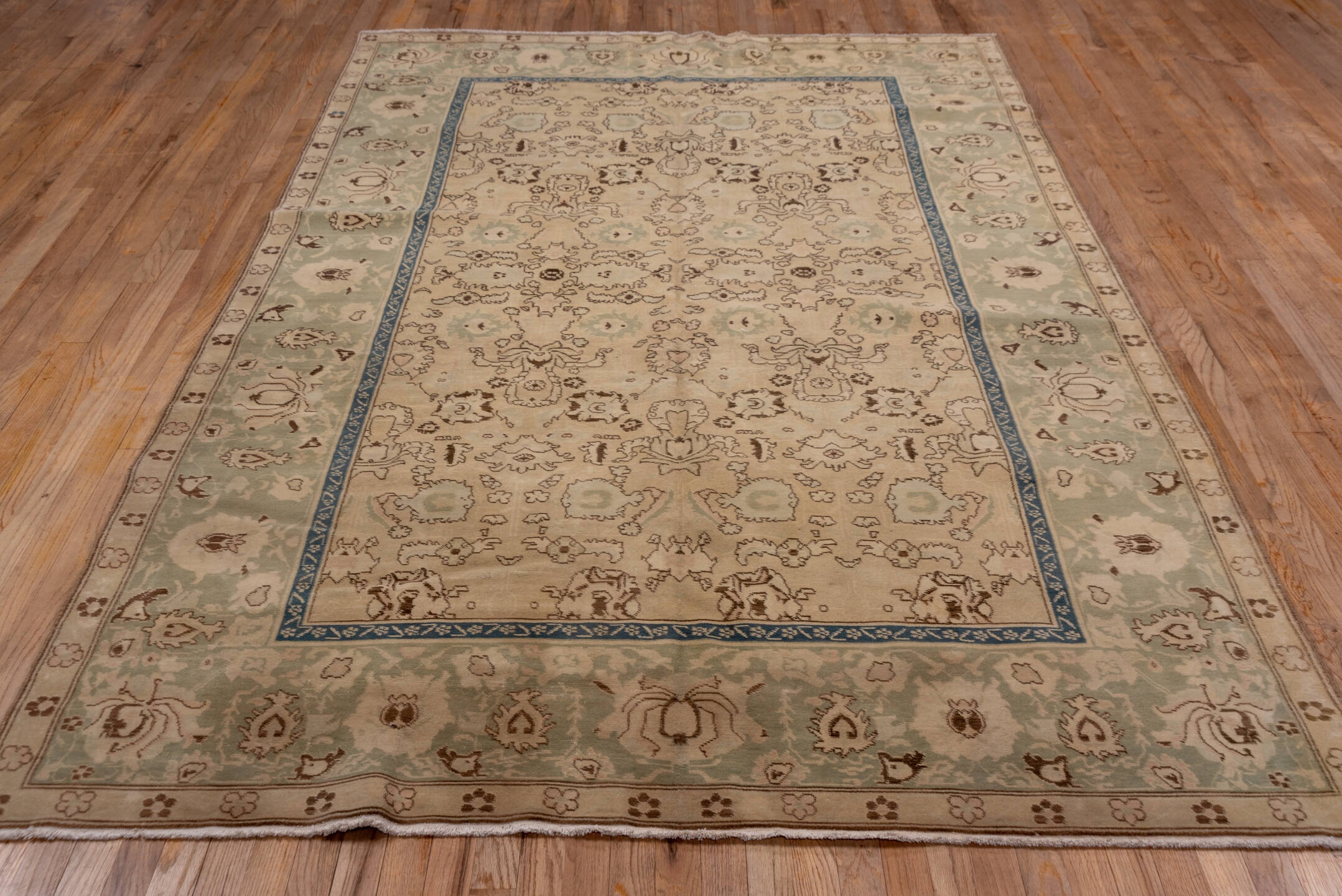 agra Rug - # 128727