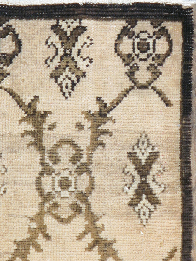 anatolian Rug - # 101840