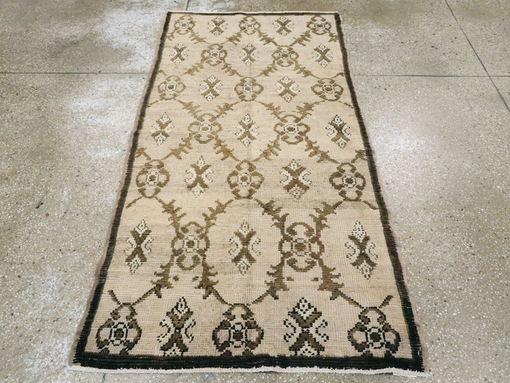 anatolian Rug - # 101840
