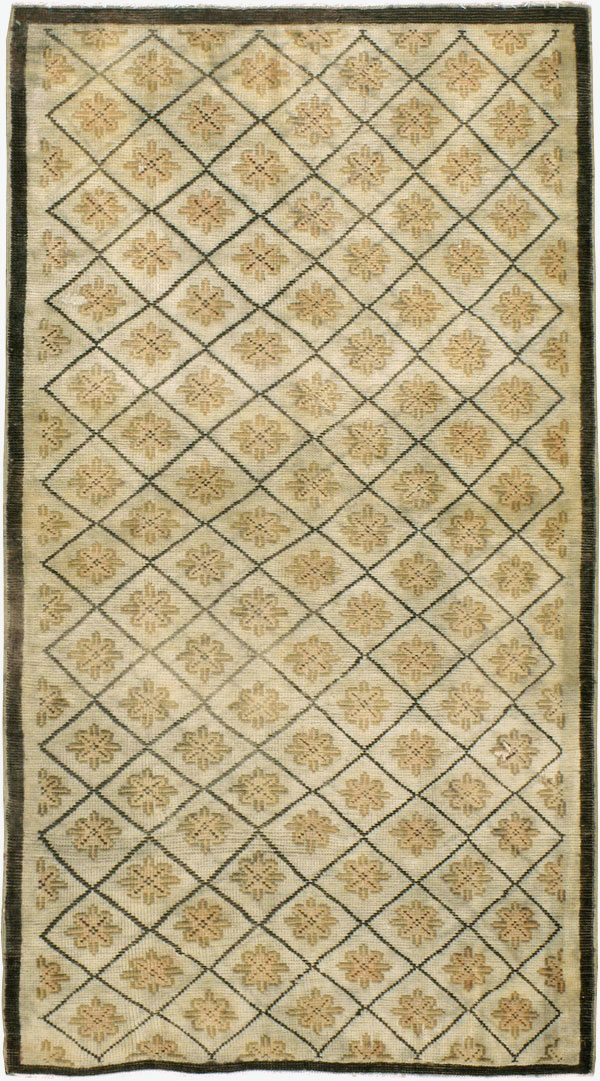 anatolian Rug - # 101932