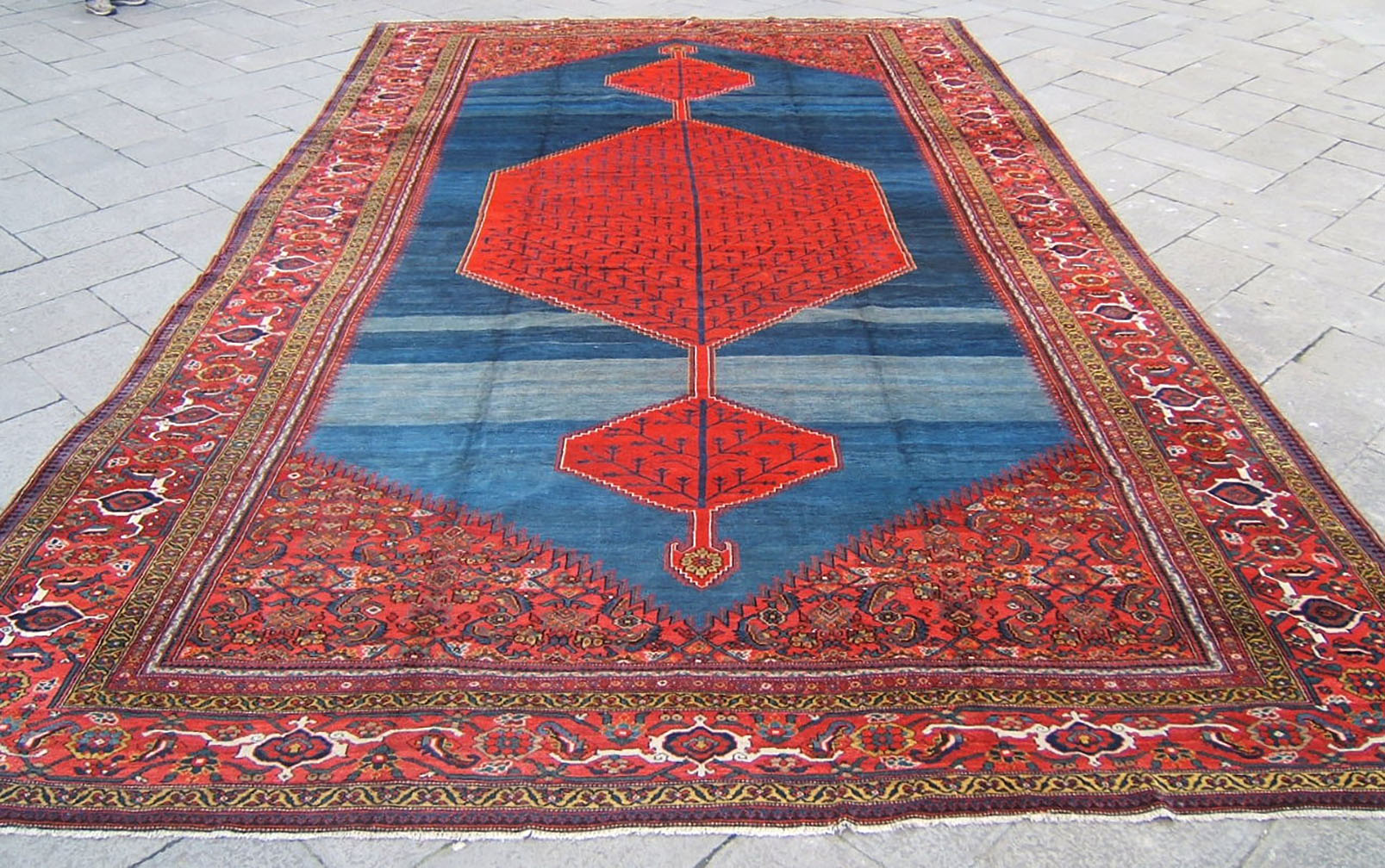 Antique bakshaish Carpet - # 54622