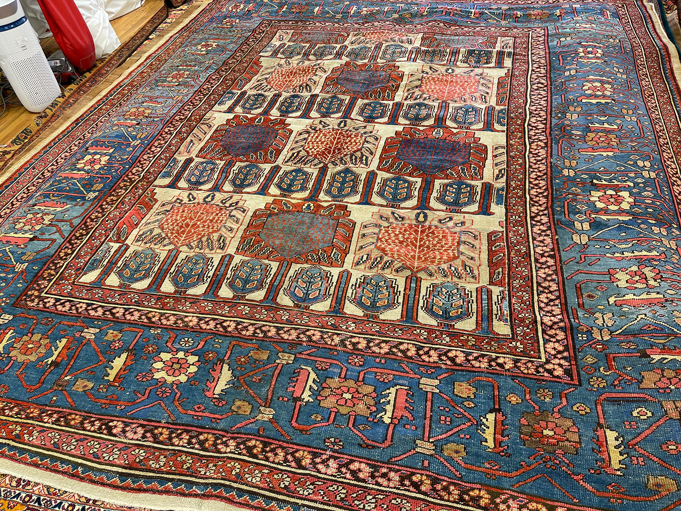 Antique bakshaish Carpet - # 56575