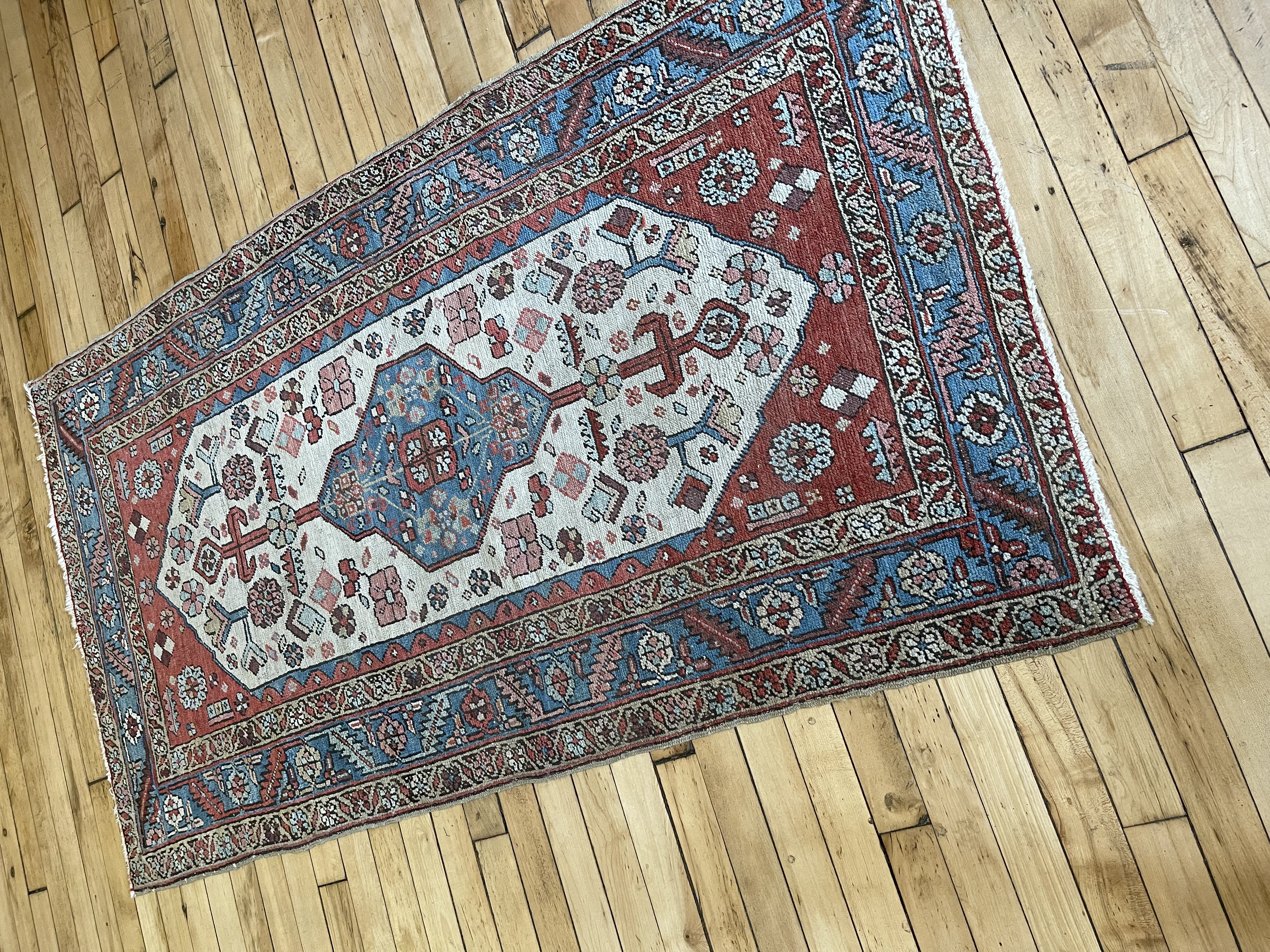 Antique bakshaish Rug - # 57890