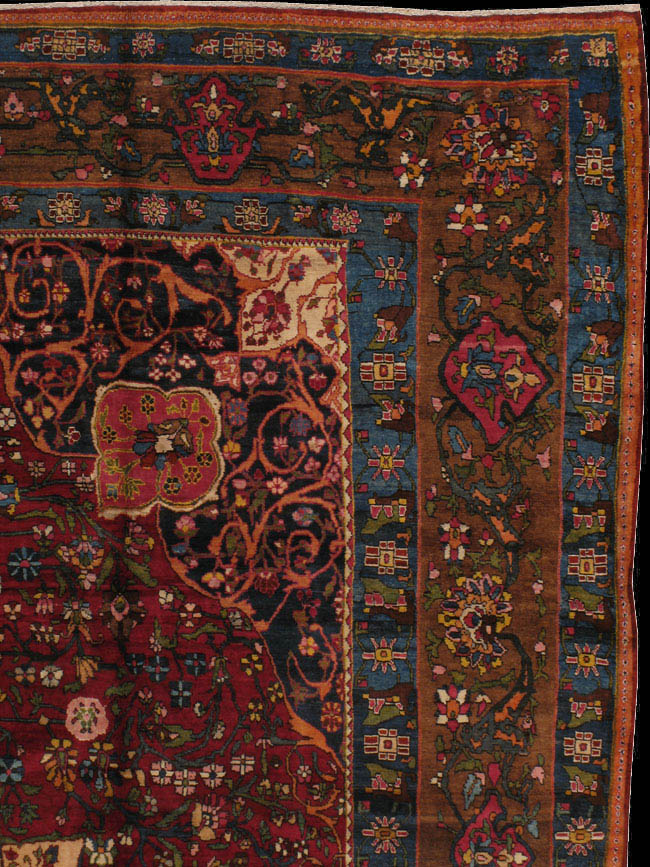 Antique baktiari Carpet - # 41482