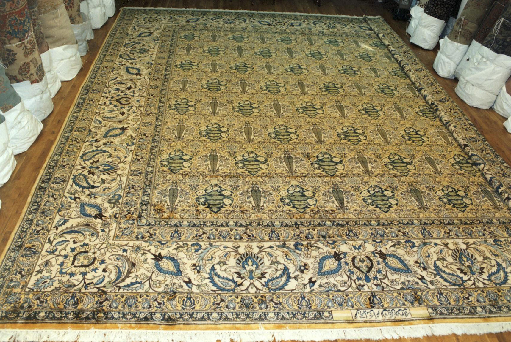 Antique baktiari Carpet - # 50305