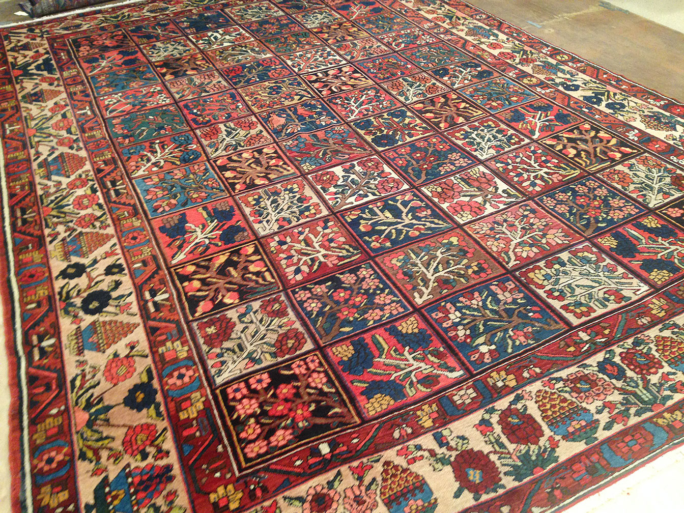 Antique baktiari Carpet - # 50368