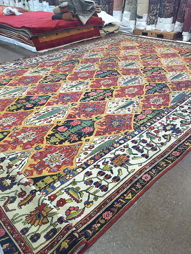 Antique baktiari Carpet - # 53589