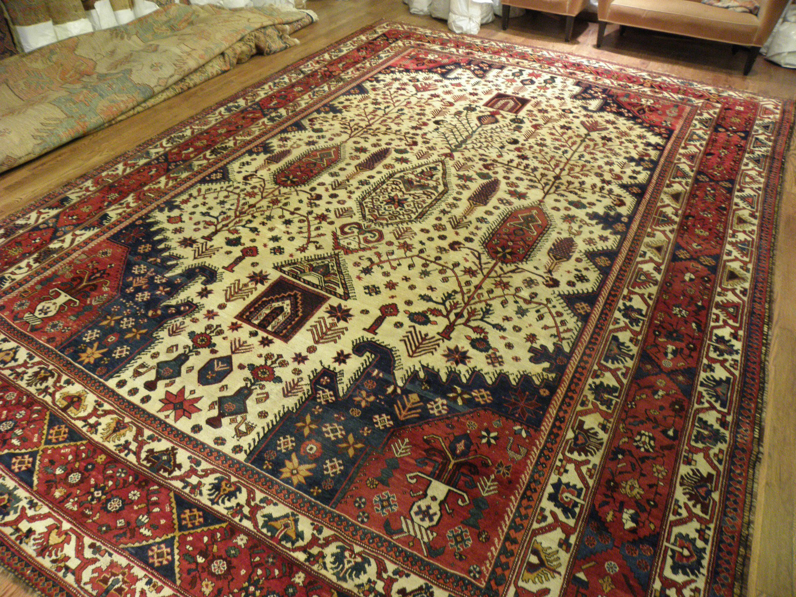Antique baktiari Carpet - # 6764