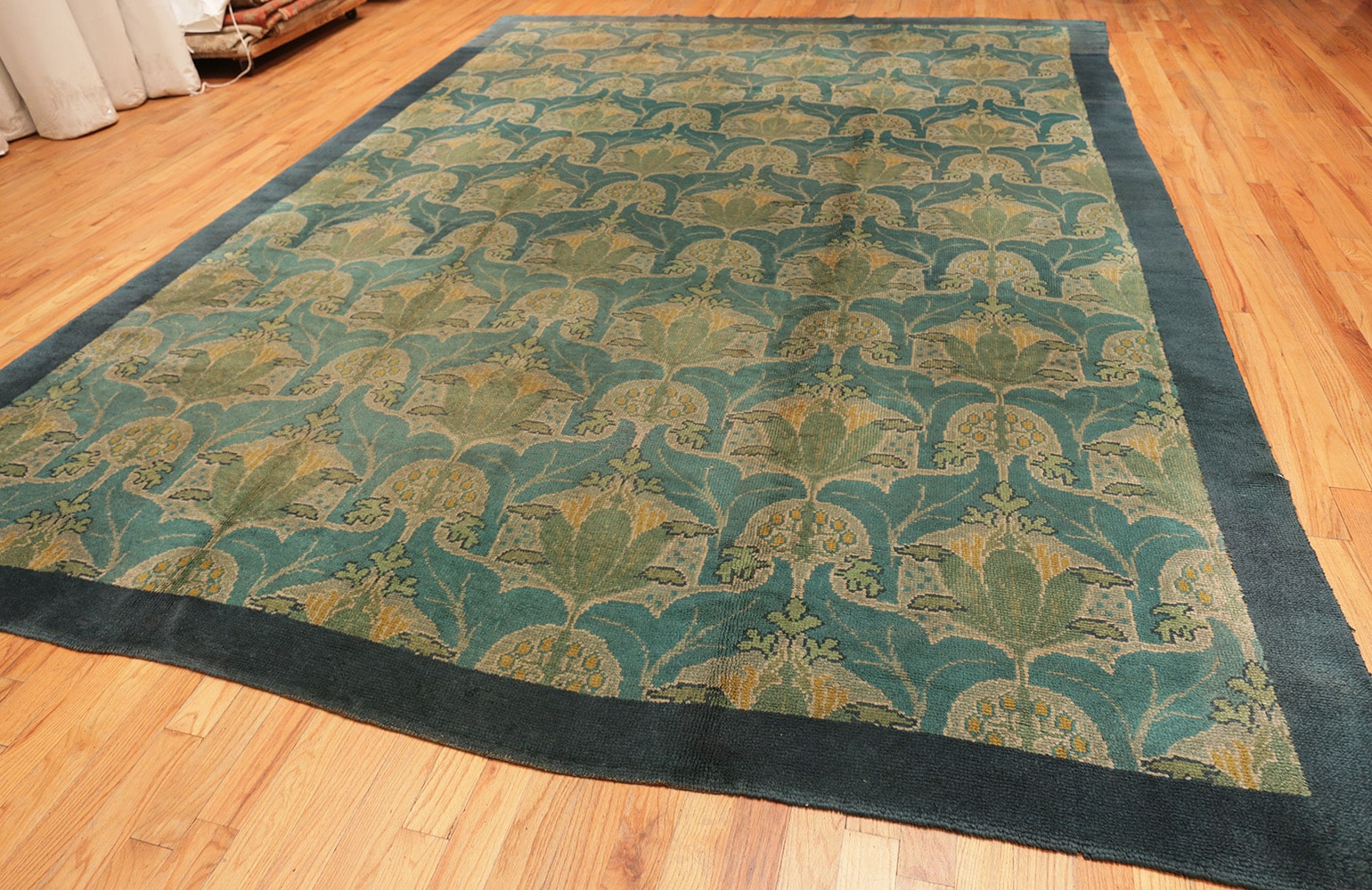 Antique donegal Carpet - # 56513