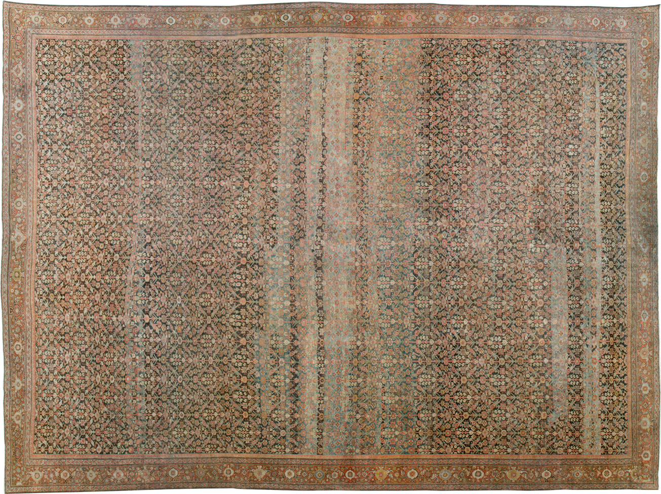 Antique fereghan Carpet - # 53569
