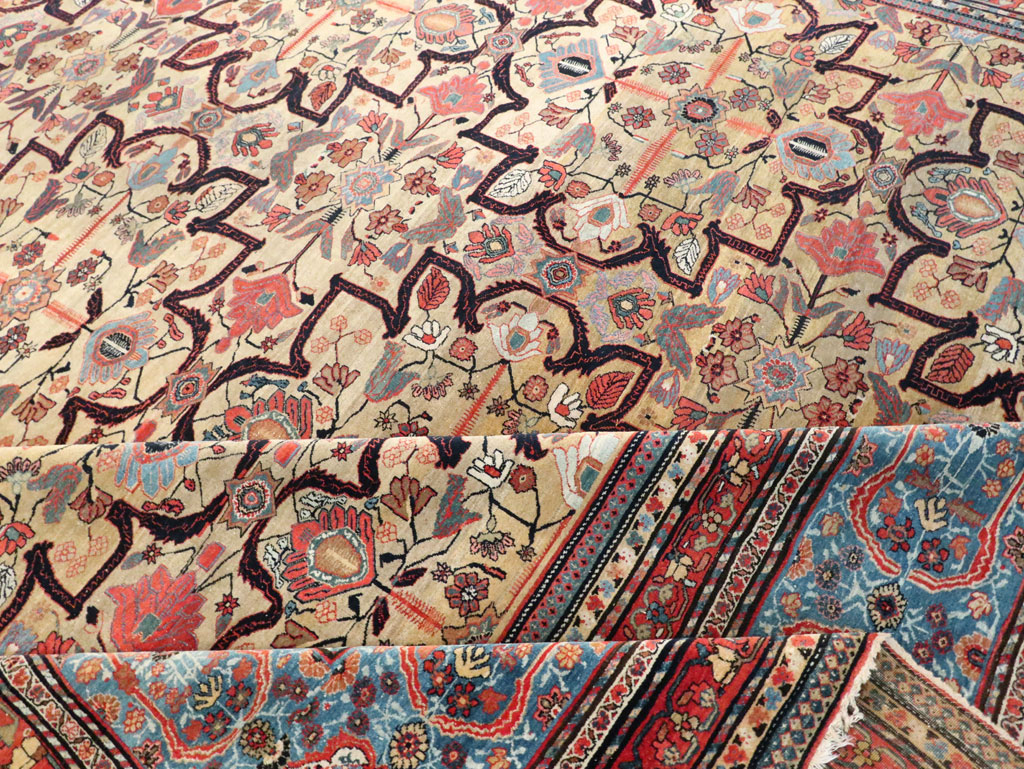 Antique fereghan Carpet - # 56612