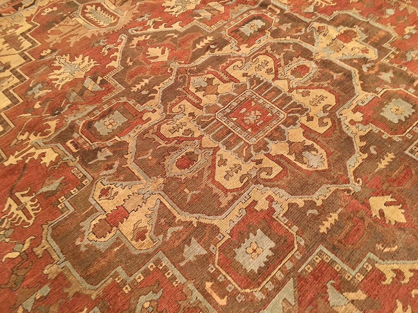 Antique heriz Carpet - # 51521