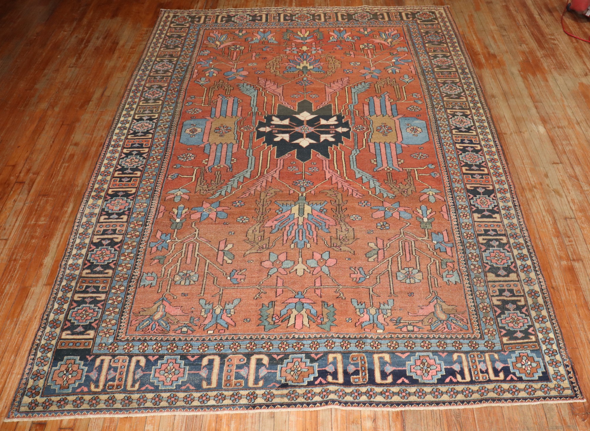 Antique heriz Carpet - # 58157
