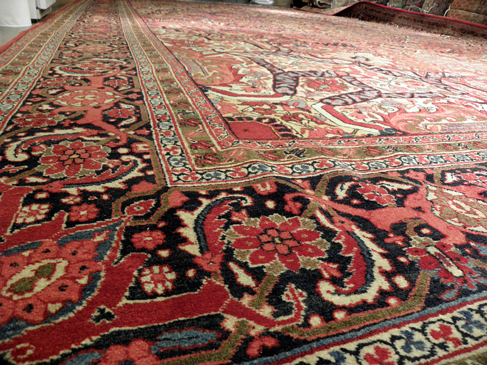 Antique heriz Carpet - # 7552